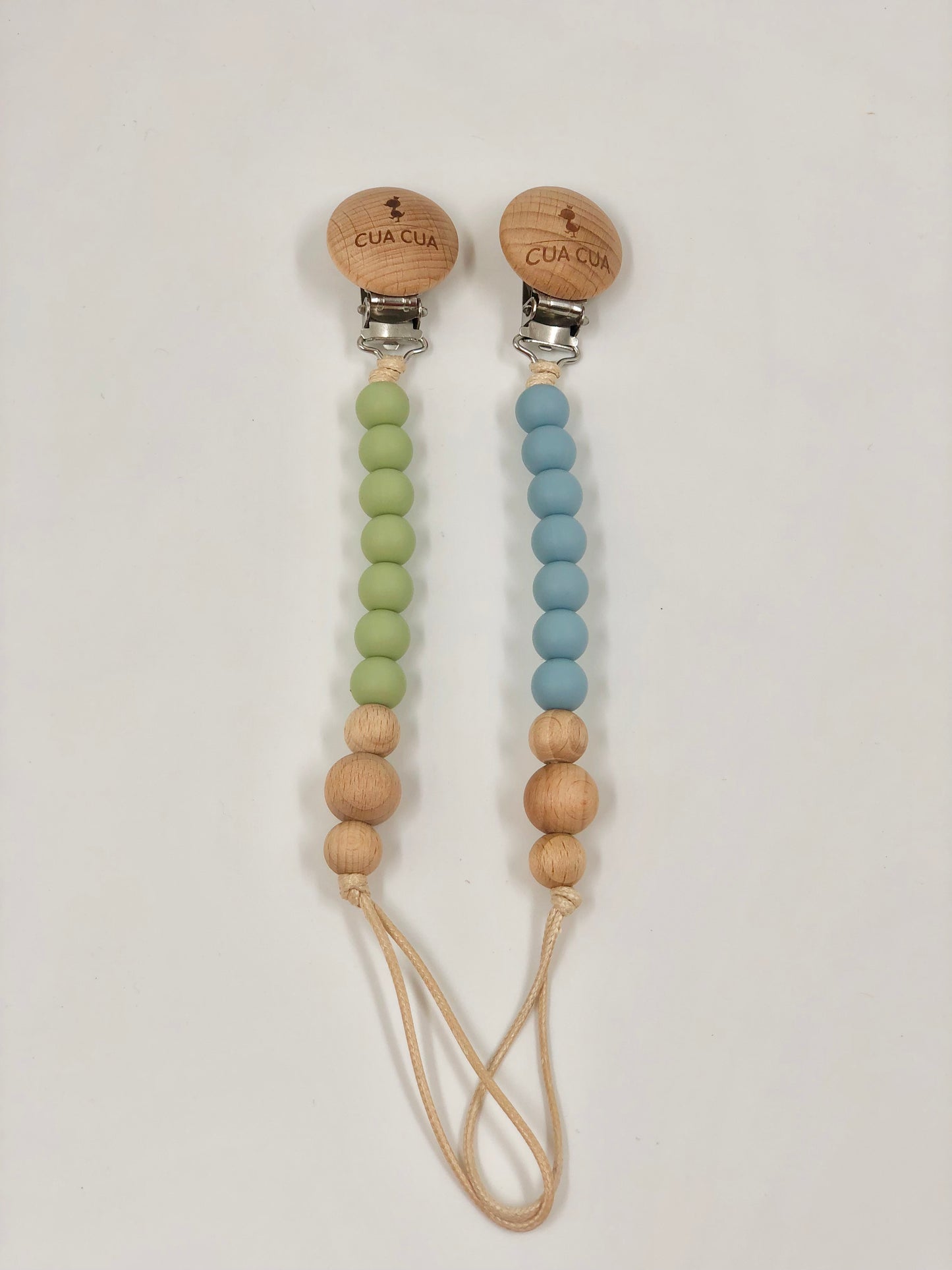 Par de portachupones ( Diferentes colores)