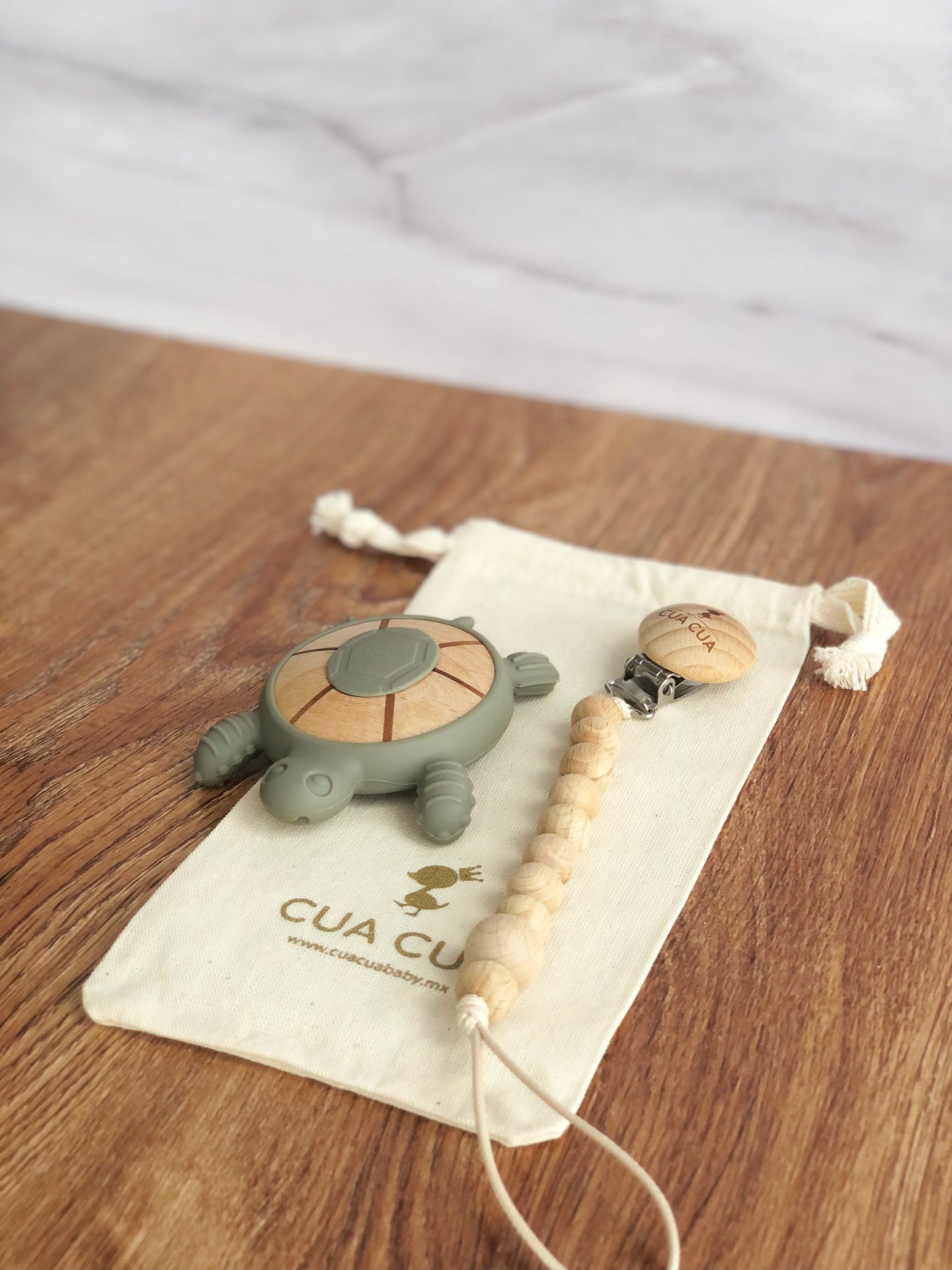 Gift bag de mordedera animalito+portachupón (Pollito y tortuga)