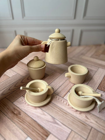 "Set de té de madera"