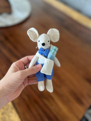 Ratoncito de los dientes en tonos azul