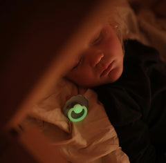 Par de chupones Frigg Daisy silicón (Obscuridad) ( French gray / Crosissant)