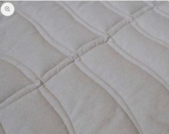 Tapete hecho de lino en forma de hoja