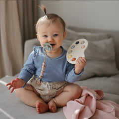 Chupón Frigg Daisy silicone (Blush/Sage)