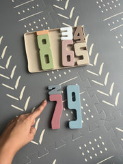 Números de silicón en tonos pasteles