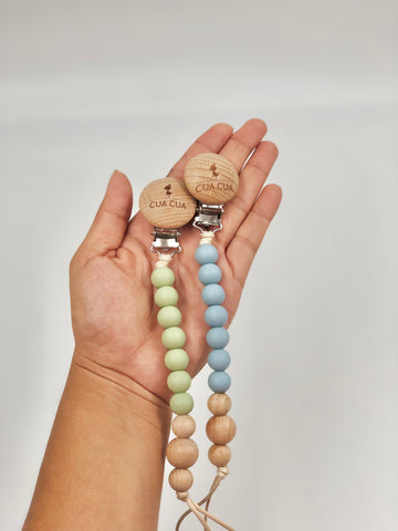 Par de portachupones ( Diferentes colores)