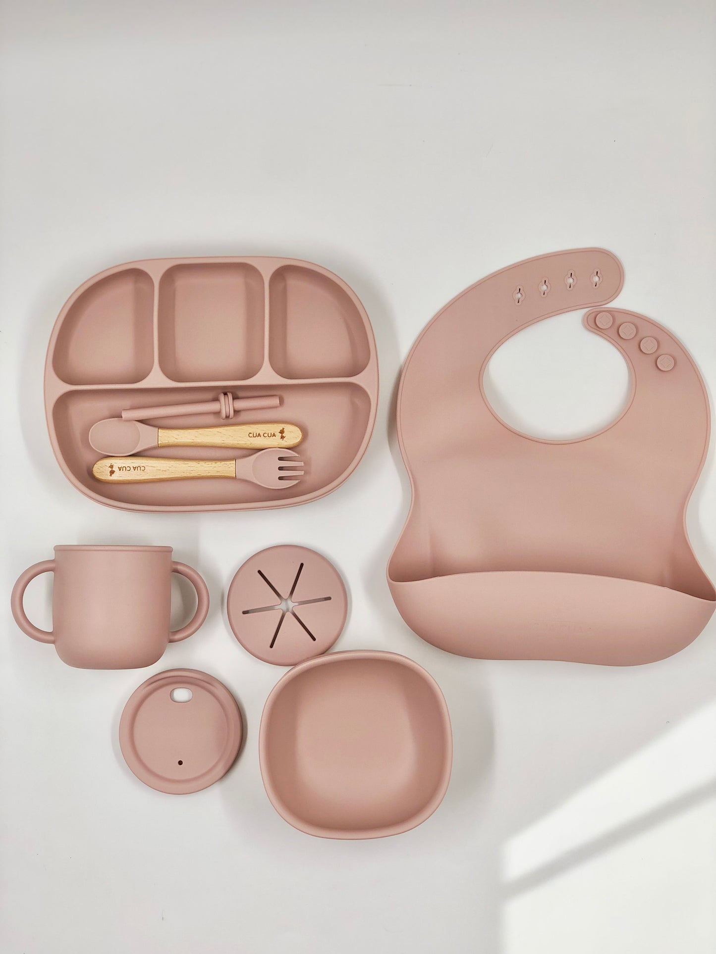 Kit favorito (Nuevo modelo: cubiertos delgados y plato sin tapa) (2 colores)