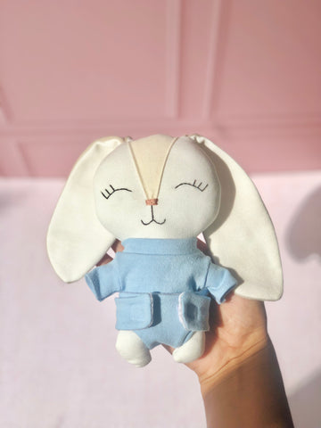 Sonaja en forma de conejo en tono azul (15 cm)