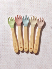 Set cubiertos de madera y silicón ( Diferentes colores )