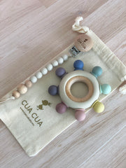 Gift bag de portachupon arena+ mordedera arcoiris