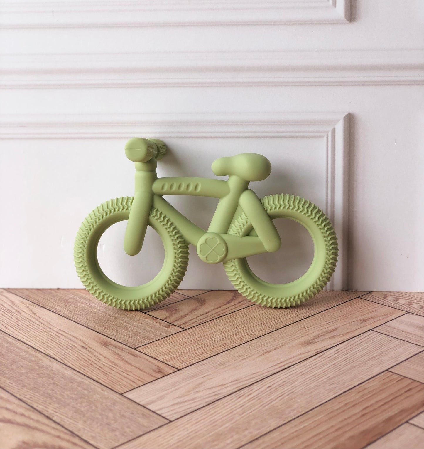 Mordedera en forma de bicicleta ( 3 colores)