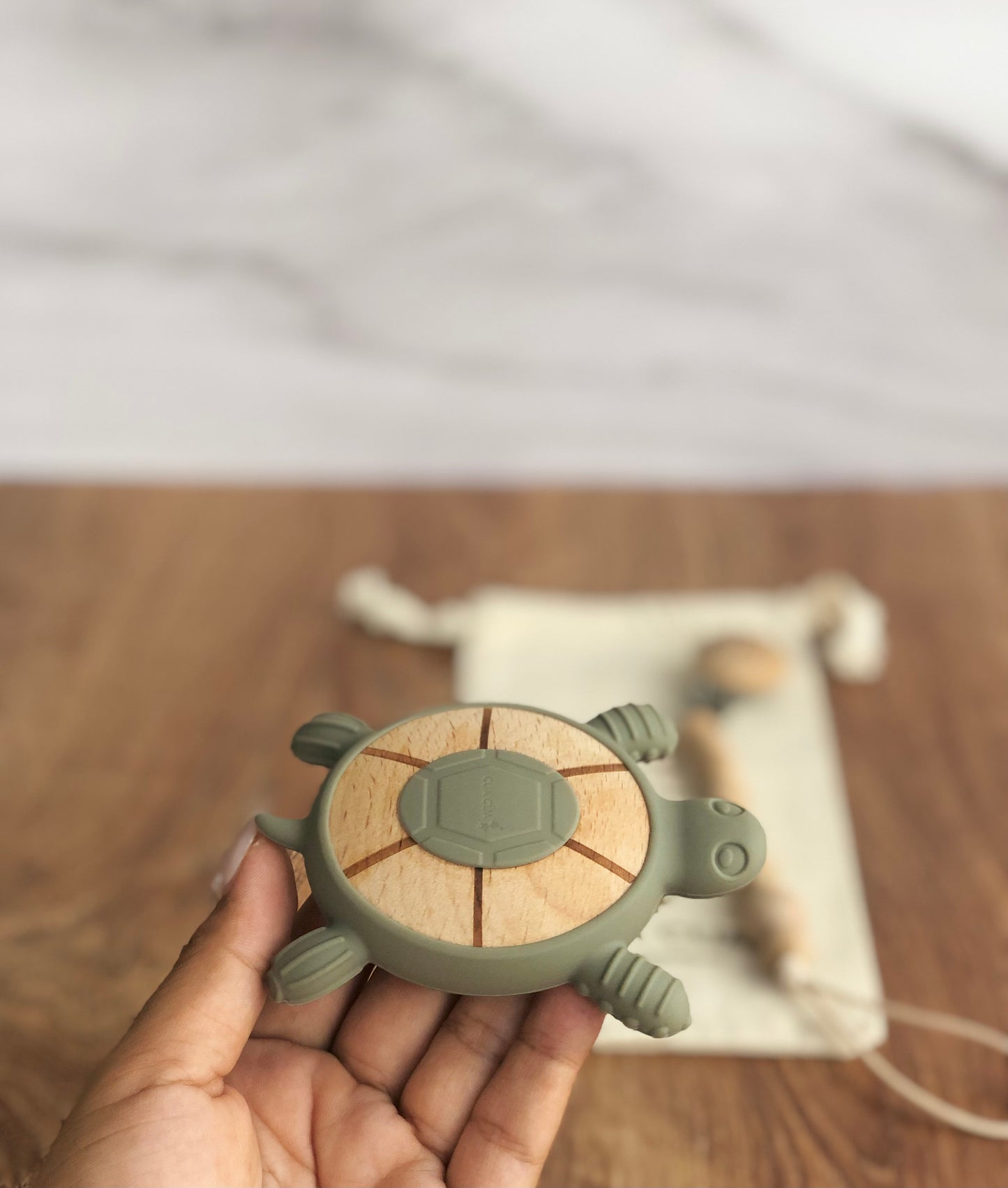 Gift bag de mordedera animalito+portachupón (Pollito y tortuga)