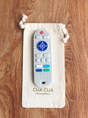 Mordedera en forma de control remoto nuevo modelo (Negro y gris)