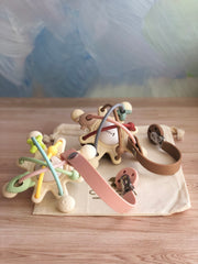 Gift bag mordedera en forma galaxia + porta chupón (2 colores)