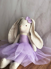 Coneja con tutú morado