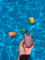 Juguetes para agua baño hechos de silicón (Conejo, búho, gato, panda)