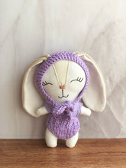 Minono sonaja de crochet morada