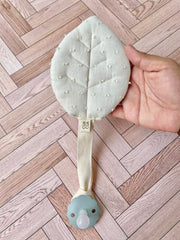 Portachupon en forma de hoja