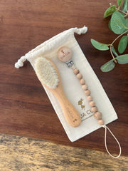 Cepillo de madera para bebés
